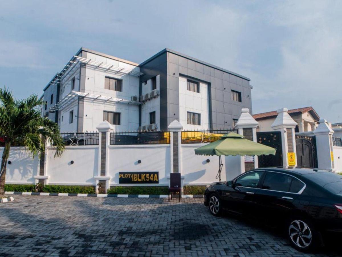 Pasadena Suites Леккі Екстер'єр фото