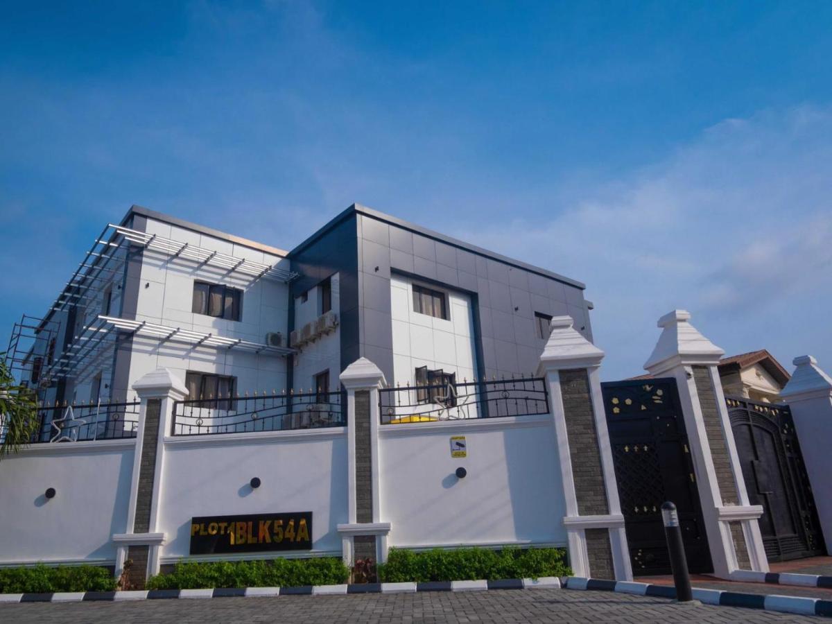 Pasadena Suites Леккі Екстер'єр фото
